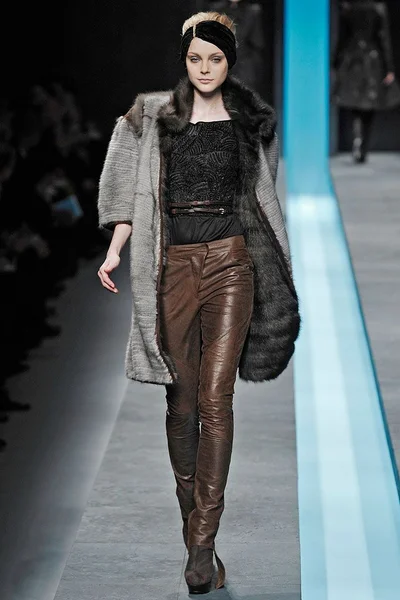 Look 6